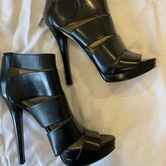 Michael Kors black heels - Picture 4 of 4